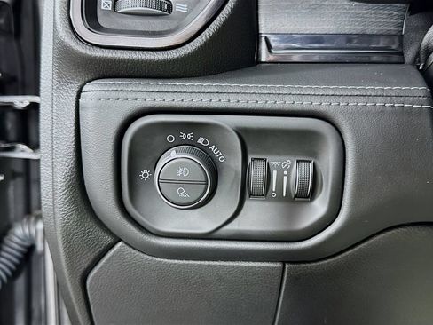 Used 2022 RAM 3500 Limited AWD/4WD image 15