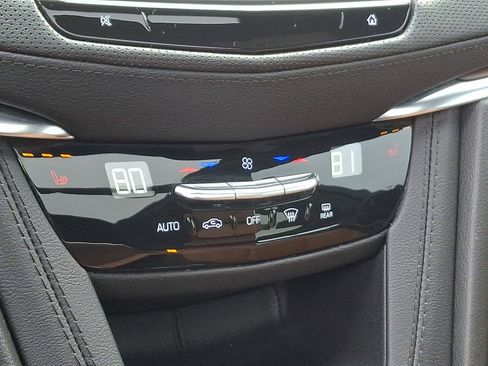 Used 2023 Cadillac XT5 Premium Luxury image 16