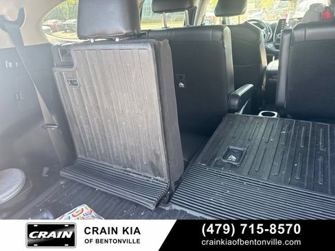 Used 2021 Toyota Highlander XLE FWD image 27