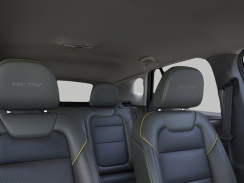 Used 2026 Chevrolet Trax ACTIV FWD image 24
