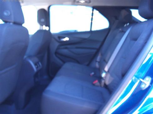 Used 2021 Chevrolet Equinox LT AWD/4WD image 6