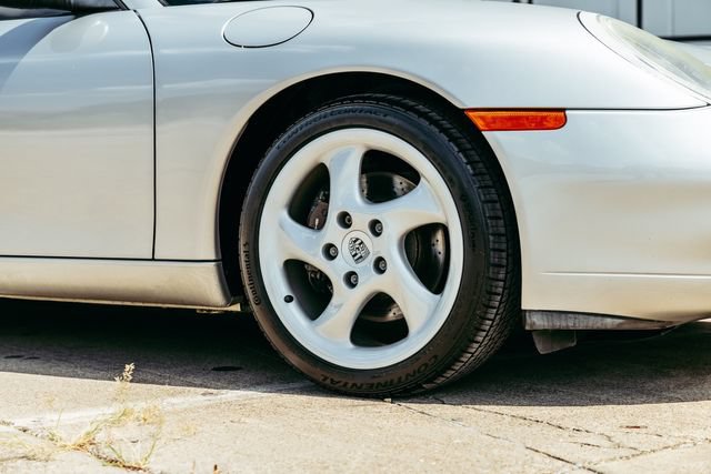 Used 2000 Porsche 911 Carrera RWD image 37