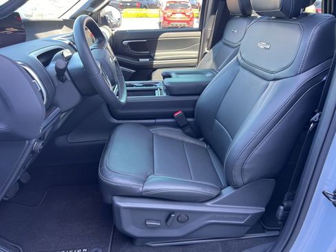 New 2026 Ford Expedition Platinum w/ Stealth Appearance Package image 17