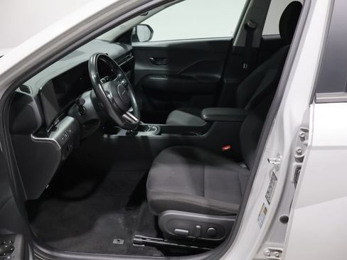 Used 2024 Hyundai Kona SEL AWD/4WD image 11