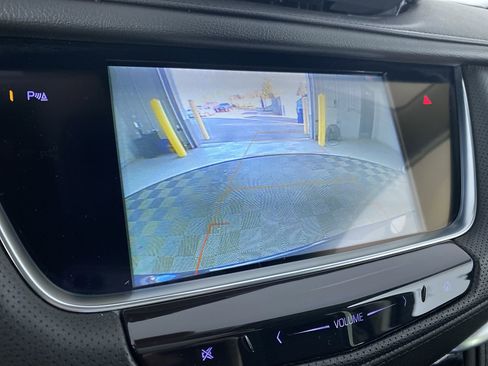 Used 2018 Cadillac XT5 Luxury w/ Driver Awareness Package image 5