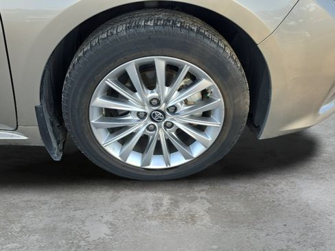 Used 2018 Toyota Avalon Limited FWD image 26