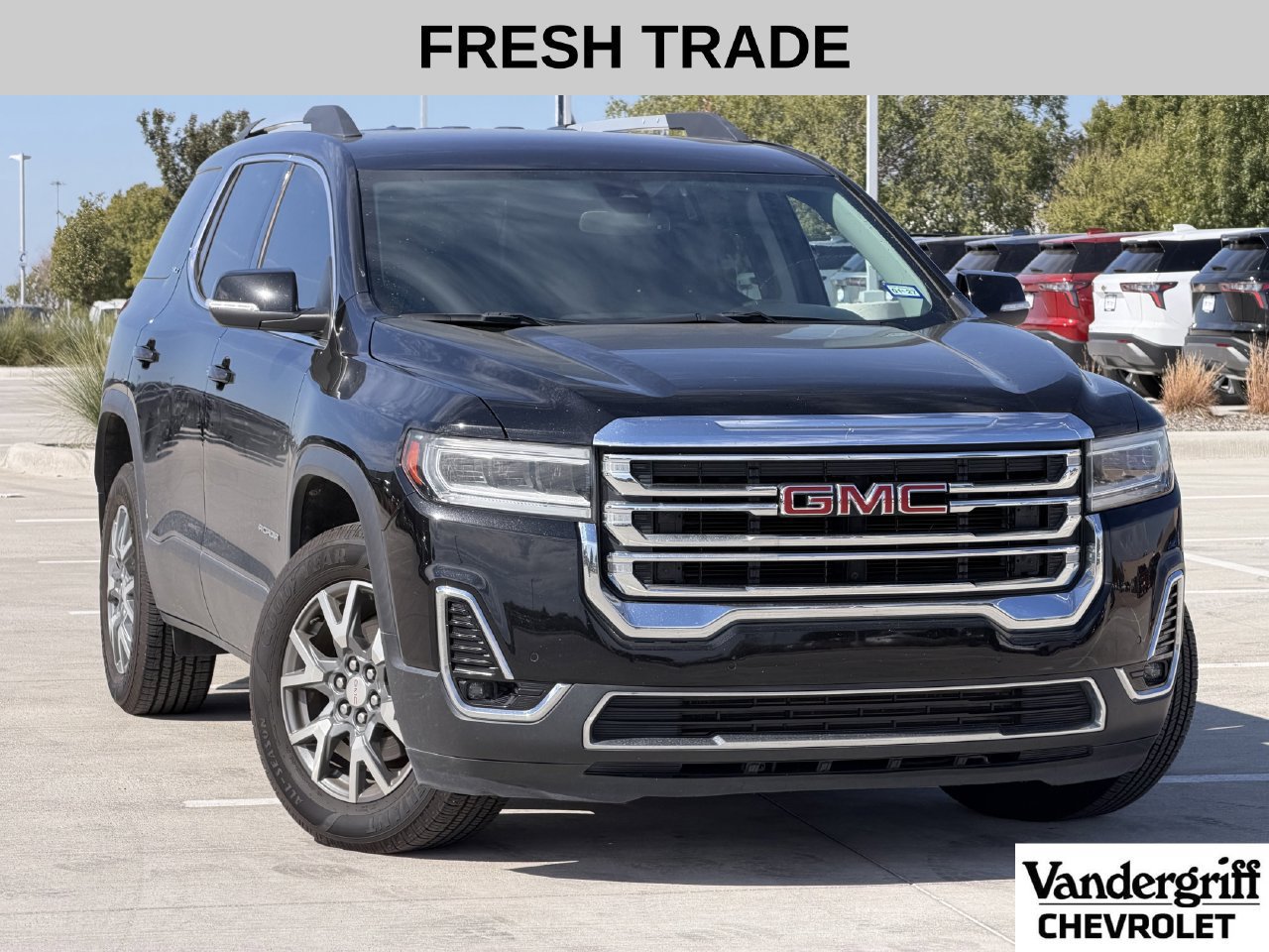 Used 2023 GMC Acadia SLT AWD/4WD image 2