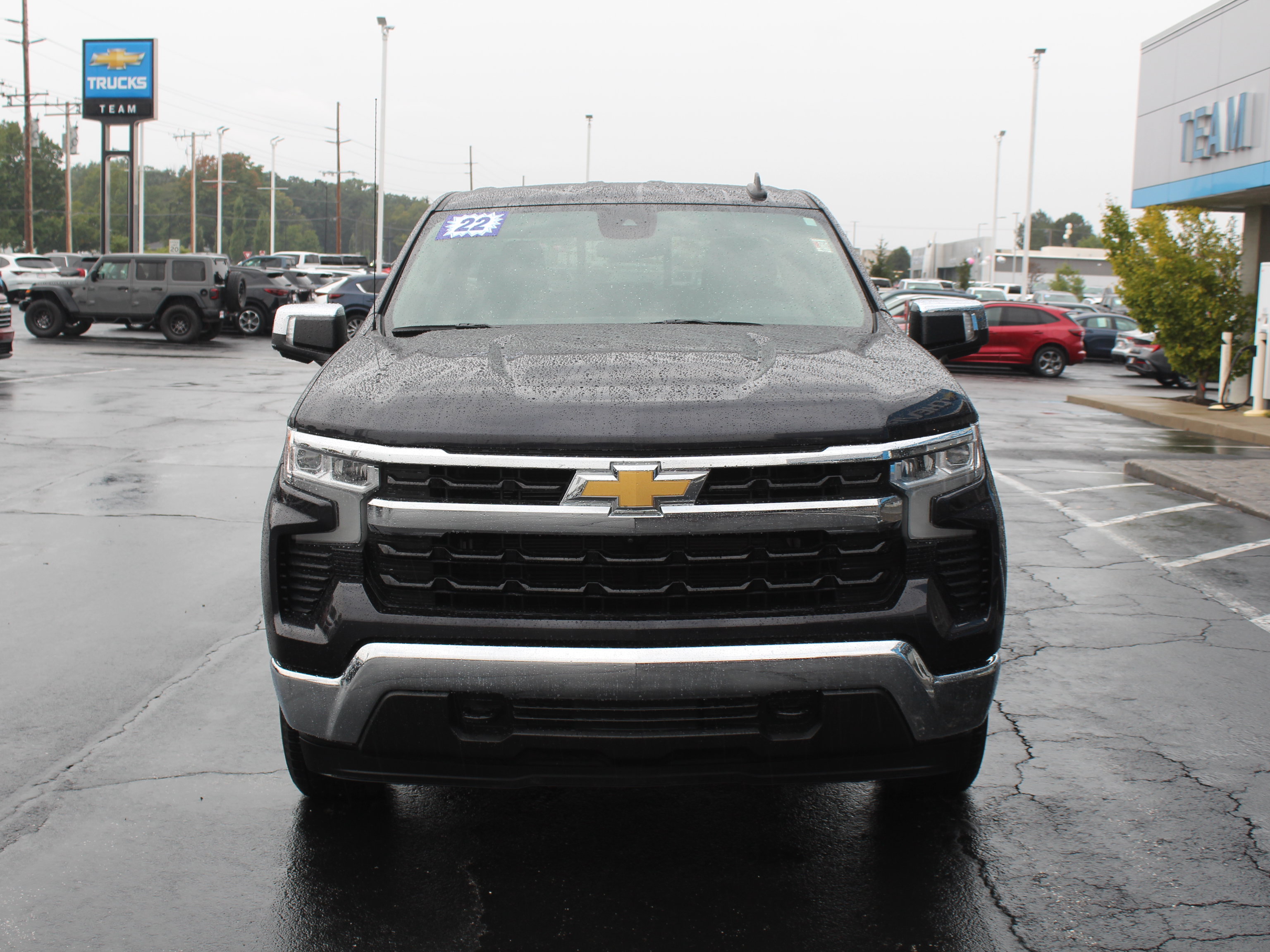 Used 2022 Chevrolet Silverado 1500 LT w/ Safety Package AWD/4WD image 11