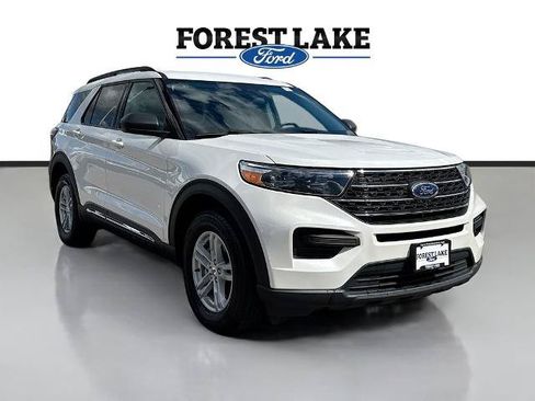 Certified 2024 Ford Explorer XLT AWD/4WD image 1