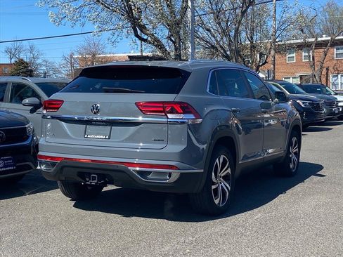 Certified 2023 Volkswagen Atlas Cross Sport SEL image 3
