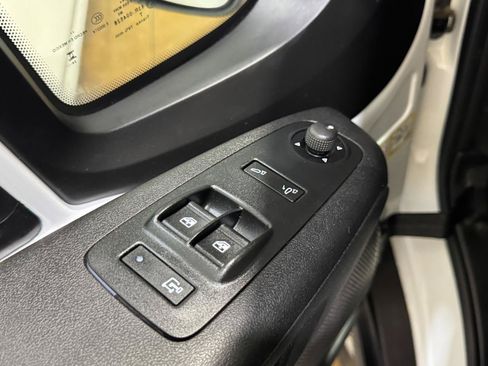 Used 2025 RAM ProMaster 2500 w/ Convenience Group FWD image 25