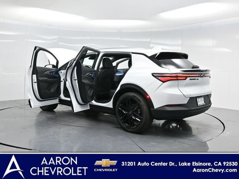 New 2026 Chevrolet Equinox EV LT w/ LPO, Blackout Package AWD/4WD image 49