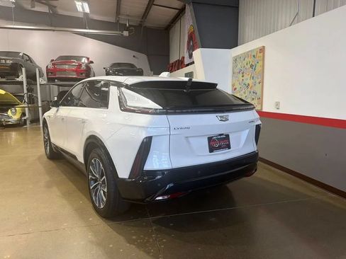 Used 2024 Cadillac Lyriq Sport AWD/4WD image 42