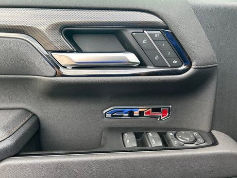 New 2025 GMC Sierra 1500 AT4 w/ AT4 Premium Package image 15