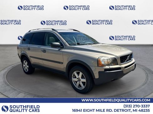Used 2004 Volvo XC90 2.5T image 1