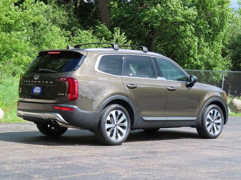 Used 2021 Kia Telluride S AWD/4WD image 3