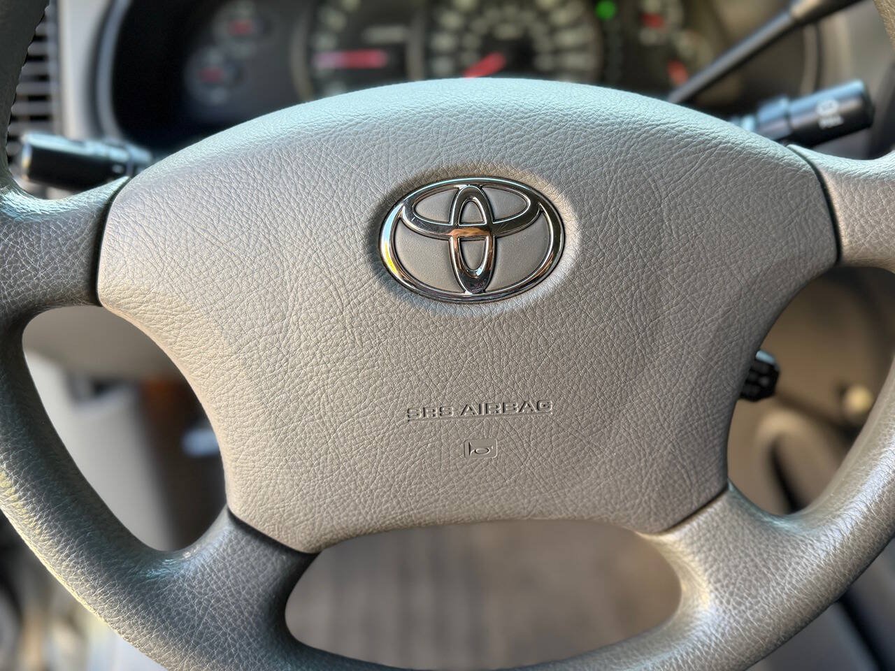 Used 2005 Toyota Tundra SR5 w/ TRD Off-Road Pkg AWD/4WD image 46