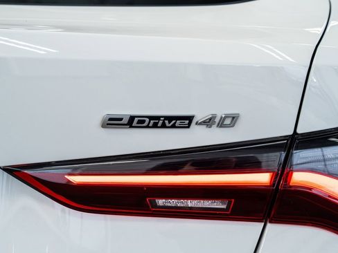 Used 2023 BMW i4 eDrive40 w/ Premium Package image 30