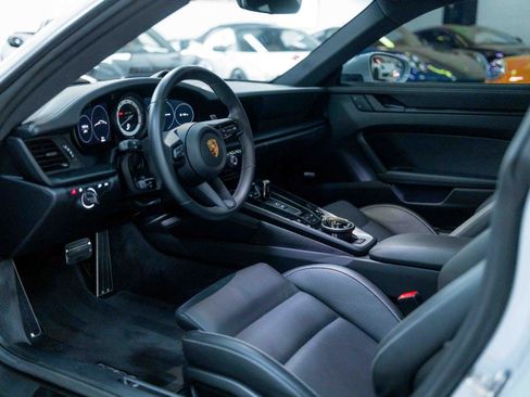 Used 2024 Porsche 911 Carrera GTS image 2