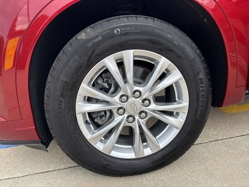 Used 2025 Cadillac XT6 Luxury AWD/4WD image 22