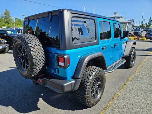 Used 2024 Jeep Wrangler Unlimited AWD/4WD image 5