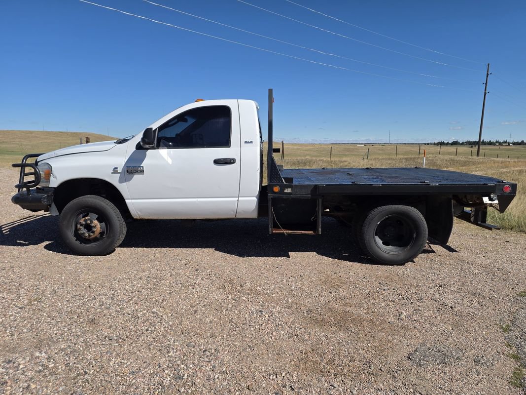 Used 2007 Dodge Ram 3500 Truck 4x4 Regular Cab DRW w/ 2GG SLT Cpos Pkg image 2