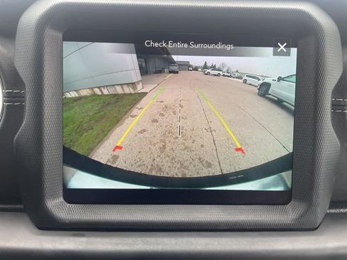 Used 2021 Jeep Wrangler Unlimited Sahara w/ Uconnect 4C Nav & Sound Group AWD/4WD image 26