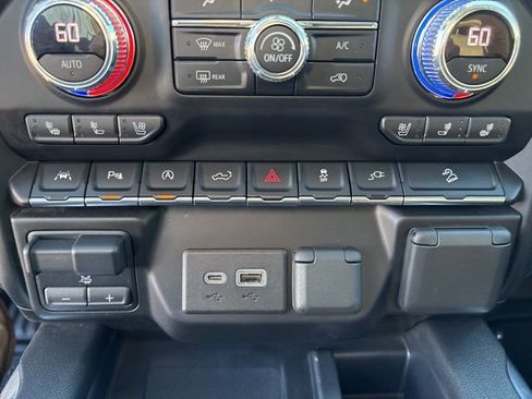 Used 2021 GMC Sierra 1500 AT4 w/ Technology Package image 58