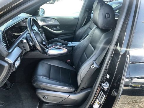 Used 2024 Mercedes-Benz GLS 450 4MATIC image 11