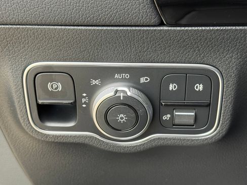 Used 2025 Mercedes-Benz GLA 250 image 26