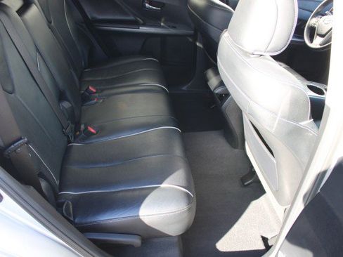 Used 2013 Toyota Venza XLE image 16