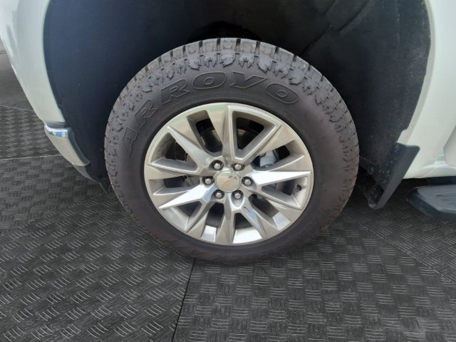 Used 2022 Chevrolet Silverado 1500 LTZ AWD/4WD image 13
