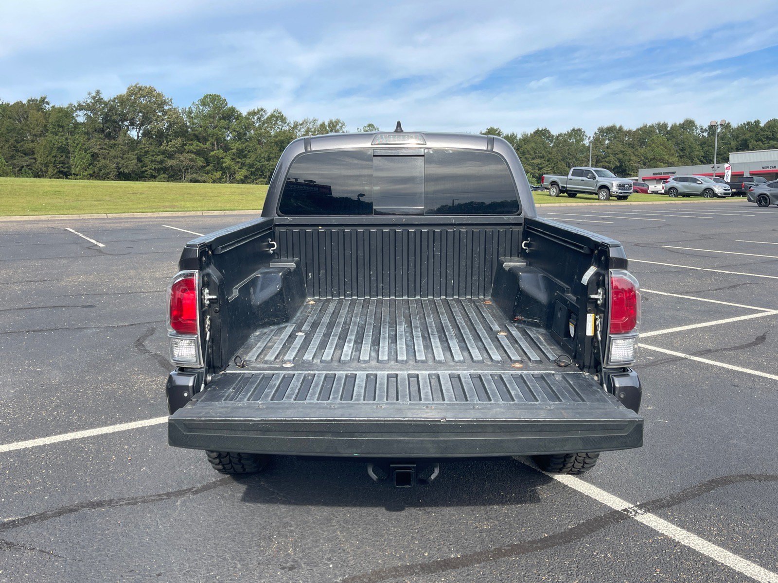 Used 2021 Toyota Tacoma TRD Sport w/ Technology Package AWD/4WD image 16