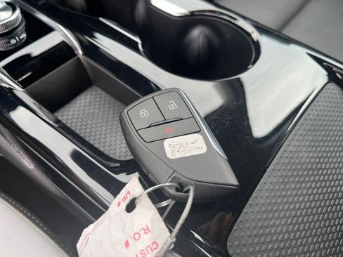 Used 2024 Buick Envision Sport Touring image 27