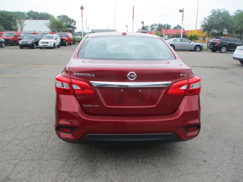 Used 2016 Nissan Sentra SV image 5