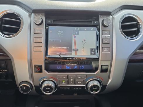 Used 2016 Toyota Tundra Limited w/ Limited Premium Package image 22