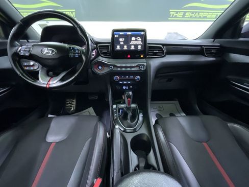 Used 2020 Hyundai Veloster Turbo image 18