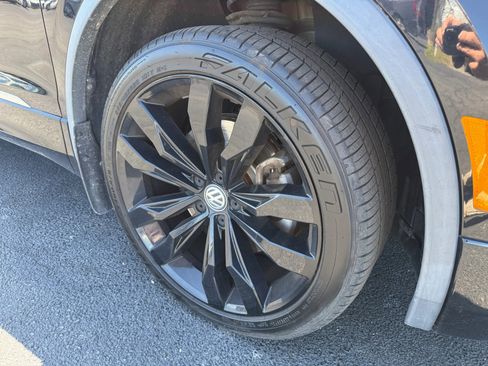 Used 2020 Volkswagen Tiguan SEL Premium R-Line AWD/4WD image 15
