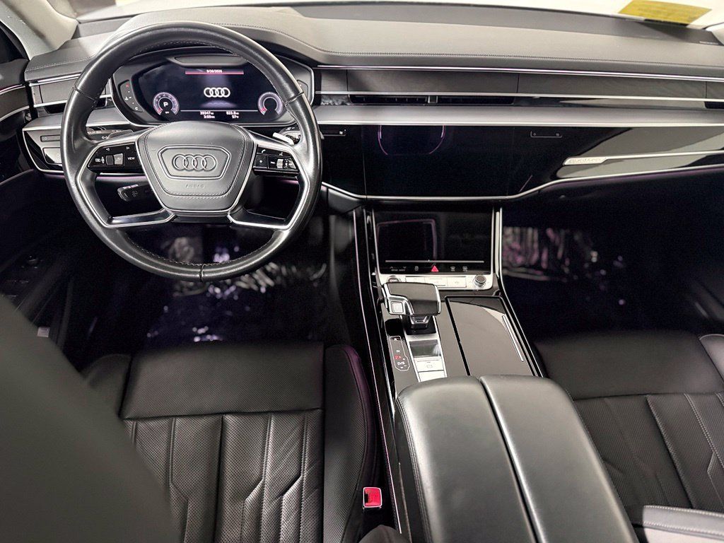 Used 2023 Audi A8 L 3.0T AWD/4WD image 11