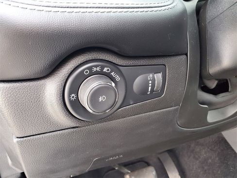 Used 2021 Dodge Durango GT image 11