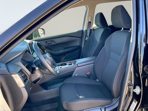 Certified 2025 Nissan Rogue S image 25