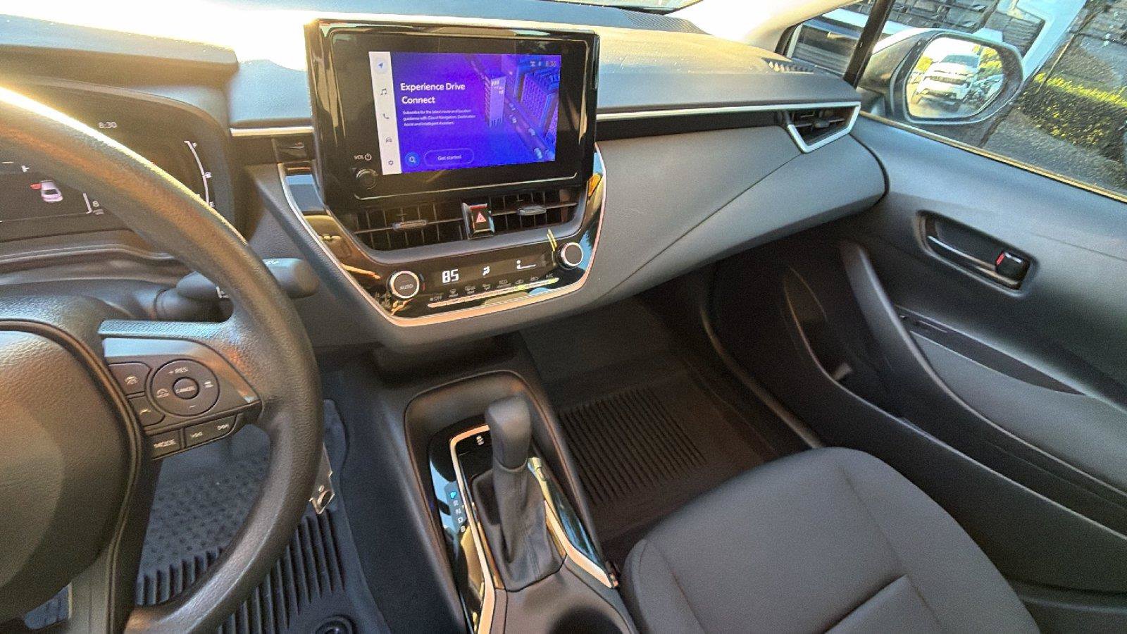 Used 2026 Toyota Corolla LE FWD image 5