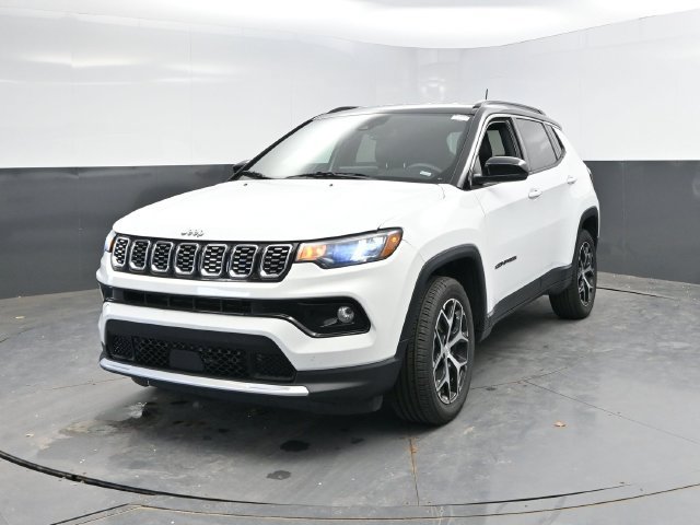 Used 2024 Jeep Compass Limited AWD/4WD image 6
