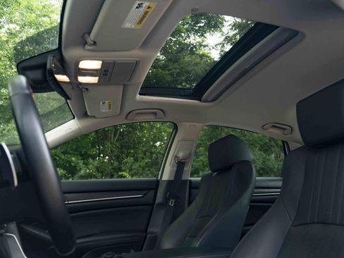 Used 2018 Honda Accord EX-L image 34