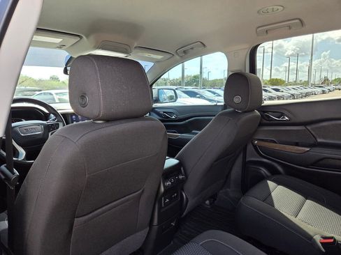 Used 2023 GMC Acadia SLE w/ Driver Convenience Package image 22