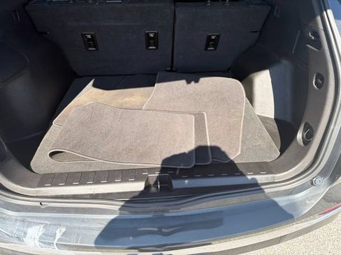 Used 2019 Chevrolet Equinox LT FWD image 14
