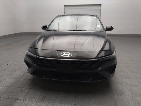 Used 2025 Hyundai Elantra Sport FWD image 15