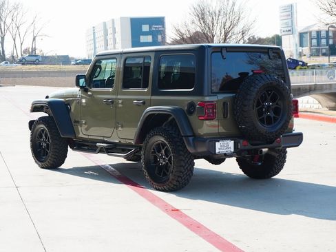 Used 2025 Jeep Wrangler Willys image 3