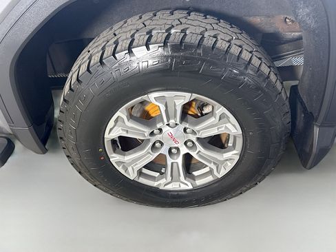 Used 2019 GMC Sierra 1500 SLE w/ SLE Value Package image 37