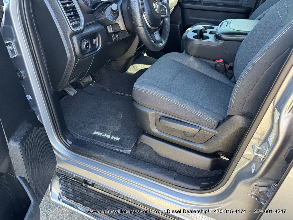 Used 2024 RAM 3500 Tradesman w/ Chrome Appearance Group AWD/4WD image 14